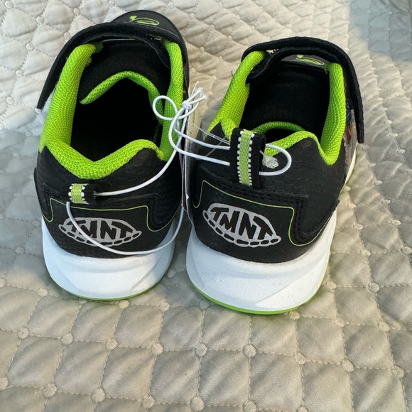 Teenage mutant ninja turtle light up sneakers - Picture 5 of 8